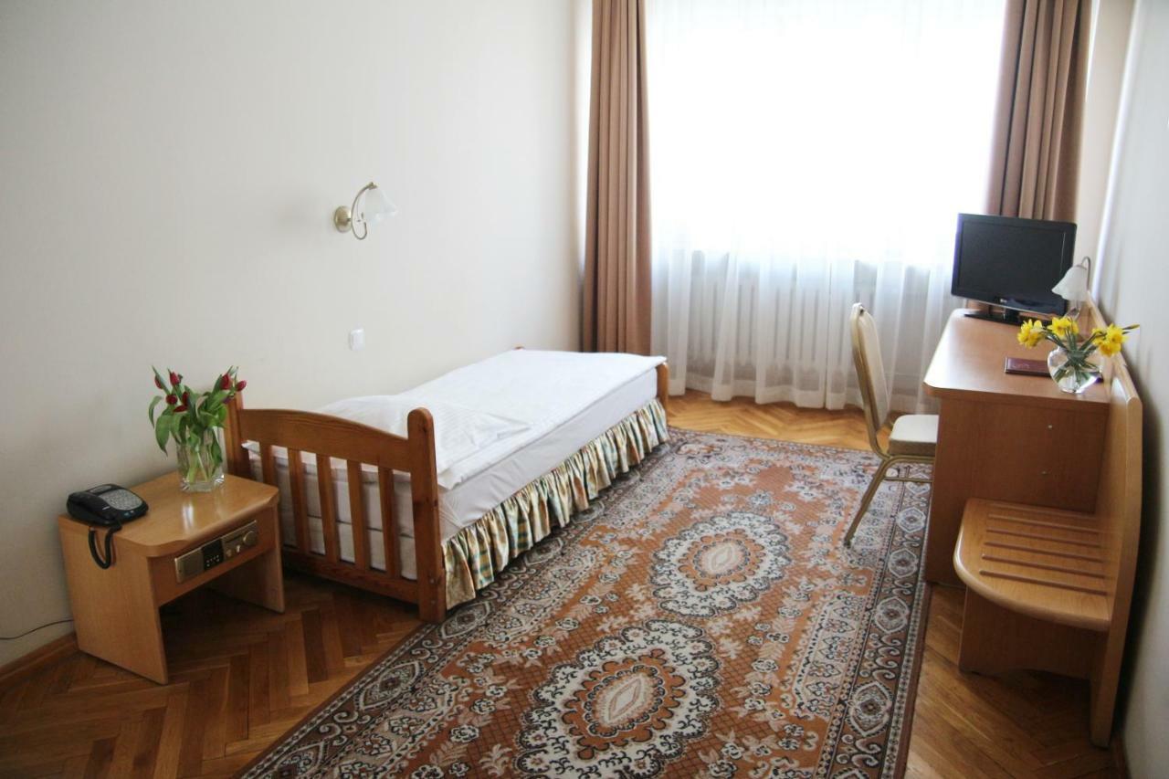 Hotel Ratuszowy Włocławek エクステリア 写真
