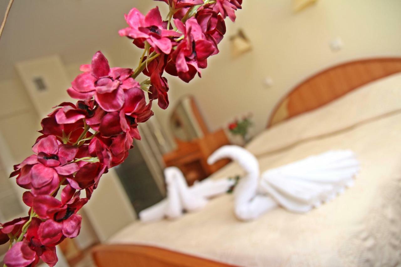 Hotel Ratuszowy Włocławek エクステリア 写真